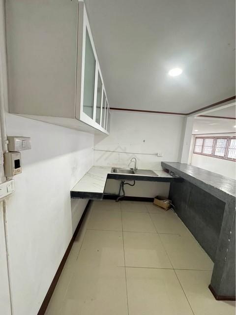 ให้เช่า บ้านเดี่ยว 2 ชั้น หมู่บ้านเมืองทอง 2 โครงการ 3 ขนาด 90 ตรว. 5 ห้องนอน ซอยพัฒนาการ 53 ใกล้โรงพยาบาลวิภาราม พร้อมเข้าอยู่ 9