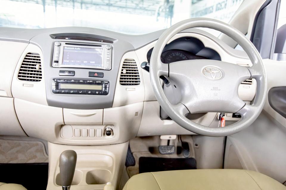 Toyota INNOVA 2.0G AT ปี 2011 สีขาว 17