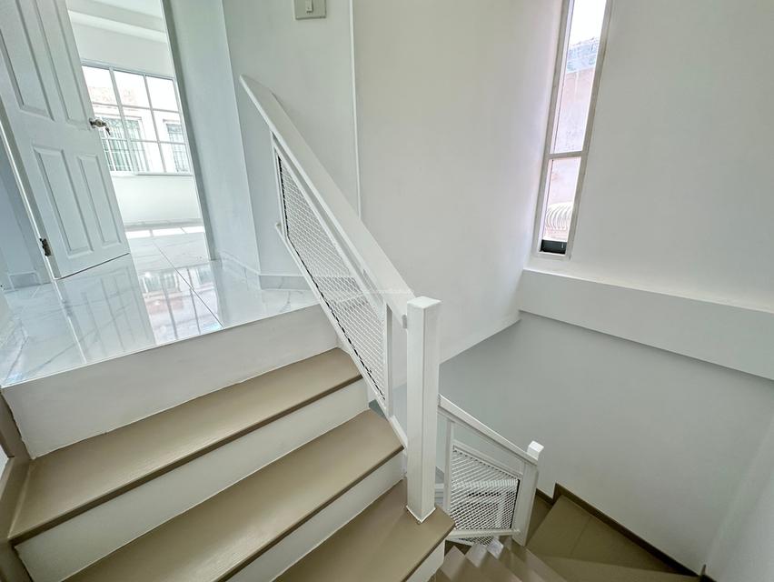 พูนสินธานี 3 เคหะร่มเกล้า 15