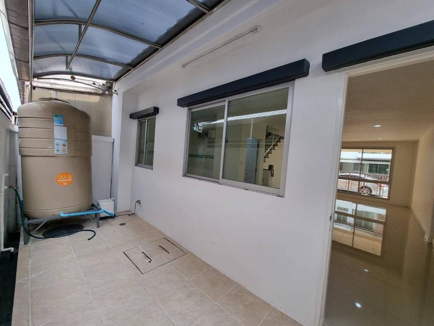 ขายทาวน์โฮม พลัส ซิตี้พาร์ค 3 ชั้น รีโนเวทใหม่ พร้อมเข้าอยู่ 6