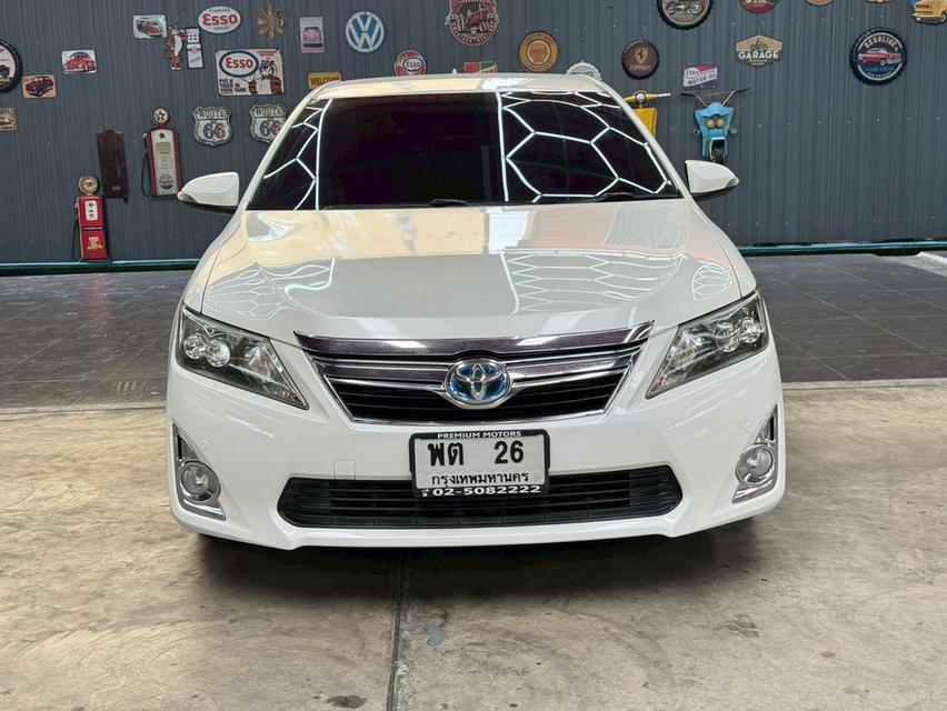 TOYOTA CAMRY 2.5HV DVD ปี 2013
