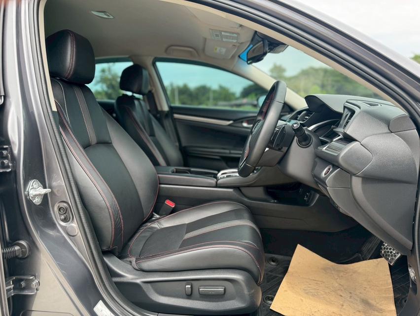 HONDA CIVIC FC  1.5 RS TURBO (MNC)  TOP ปี 2019 สีเทา  เกียรออโต้  13