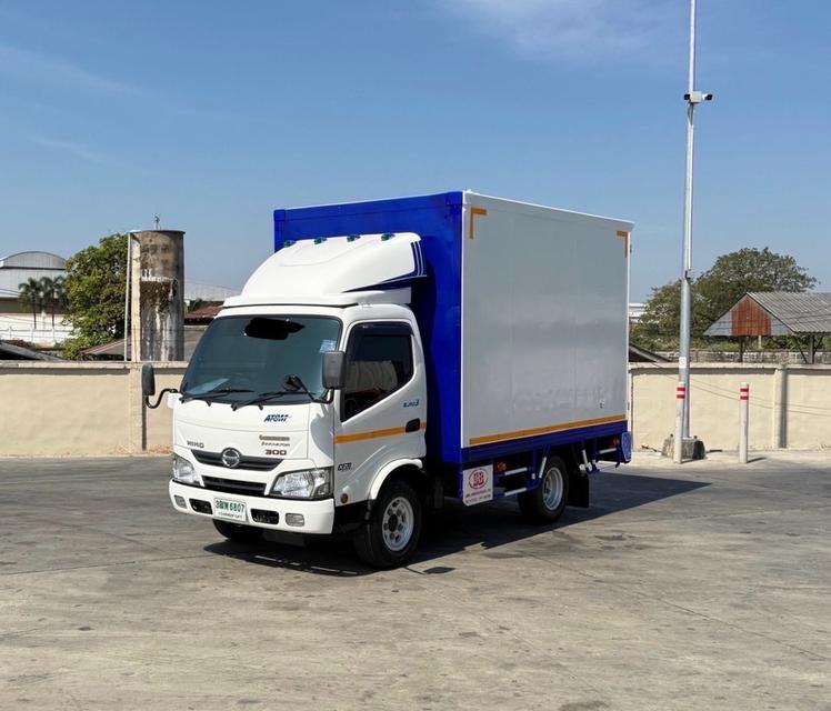 รถ 4 ล้อ ตู้แห้ง HINO XZU 136 ปี 2565 4