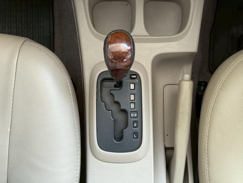 2012 TOYOTA INNOVA 2.0V 10