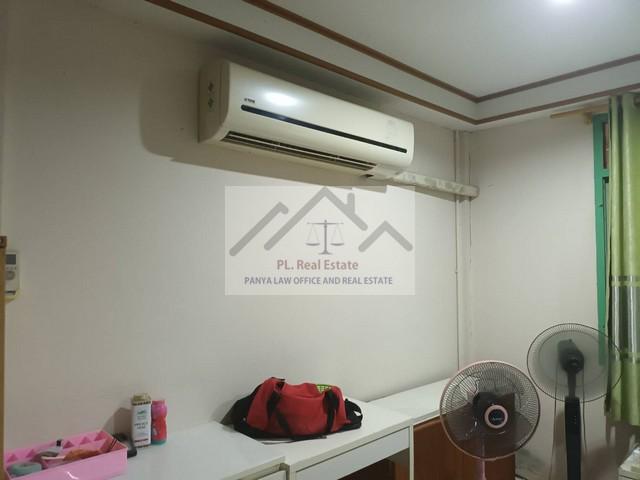 ขายที่ดินแปลงมุม 74 ตารางวาพร้อมสิ่งปลูกสร้างย่านเสรีไทย81 สวนสยามทาวน์เฮ้าส์ชั้นเดียว 2 หลัง มี 2 โฉนดแบ่งขายได้ 42 ตร.ว. และ 32 ตร.ว. 18