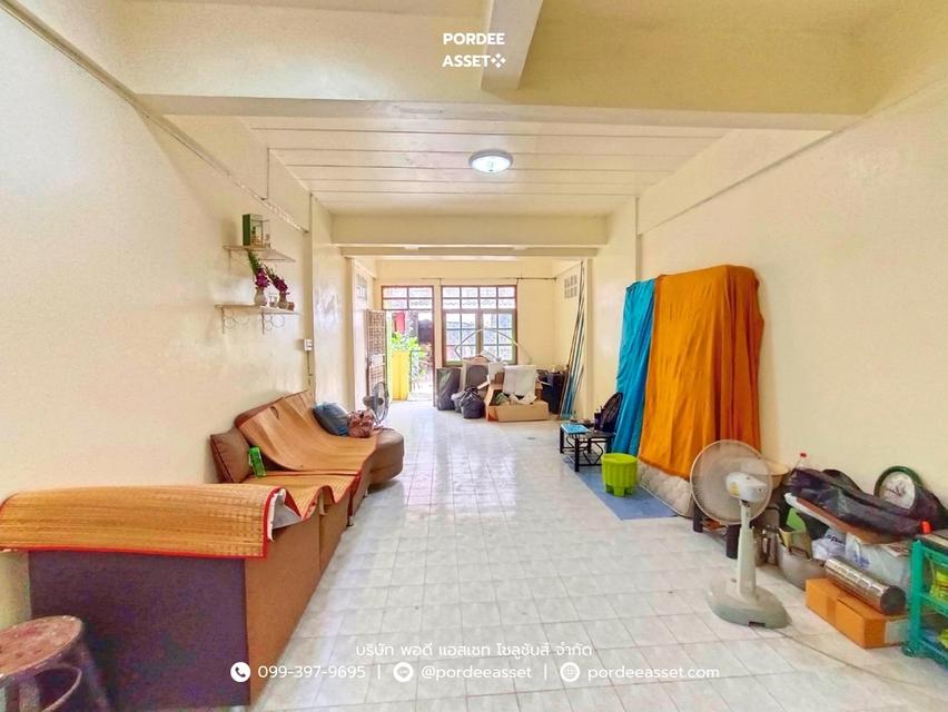 ขายถูกมาก!! ทาวน์เฮ้าส์ 2 ชั้น หมู่บ้านอยู่เจริญ เสมาฟ้าคราม (ขนาด 18 ตร.ว.) ลำลูกกาคลอง2 คูคต ปทุมธานี : Yu Charoen (Fah Kram) Lam Luk Ka Khlong 2 2