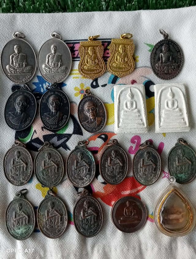 หลวงพ่อคูณหลากหลายรุ่น รูปที่ 2