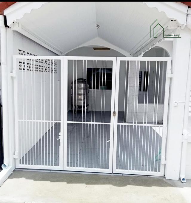 ทาวน์เฮาส์ บ้านธนากรวิลล่า 2 ซอย เทอดพระเกียรติ 5 บางกรวย ใก้ล ศิริราช