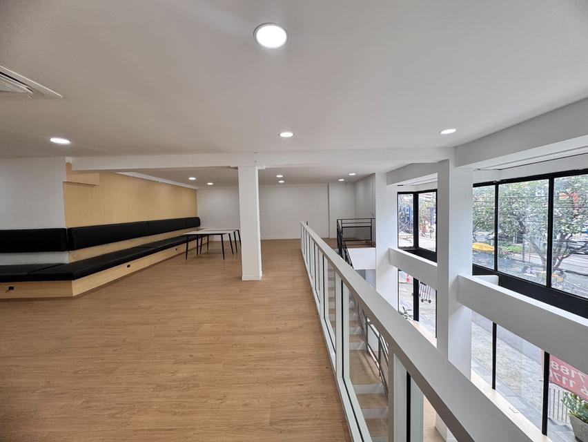 ให้เช่าพื้นที่ ชั้น 1 และชั้นลอย ทำเลเอกมัย ใกล้ BTS เอกมัย (N.1222) 19