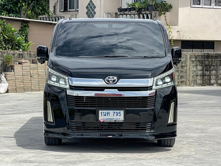 ขายToyota Hiace 2.8GL ปี20 2