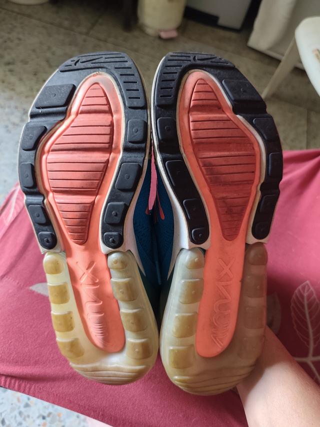รองเท้า nike มือสองของแท้ 6