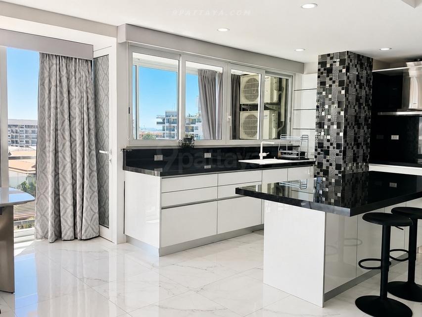 For Sale / For Rent — Spacious Condo at Tropicana Condo, Pratumnak Hill PattayaSpacious condo for sale and rent at Tropicana Condo, Pratumnak Hill 2
