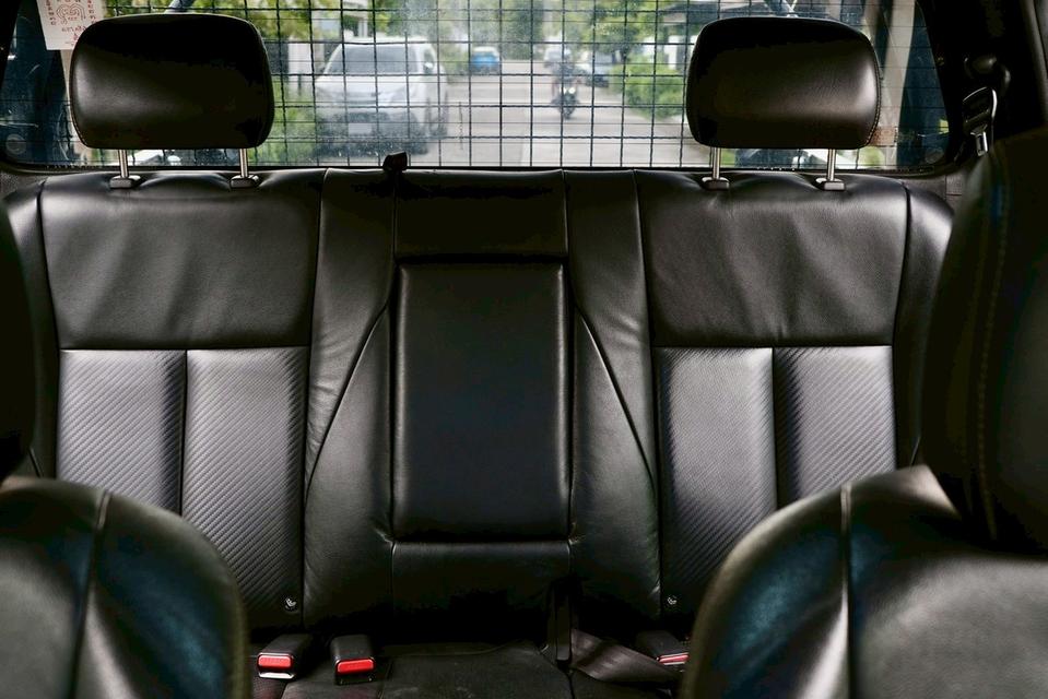 Isuzu D-max Vcross Z Prestige 3.0 4WD ไมล์ 81000 km.  5