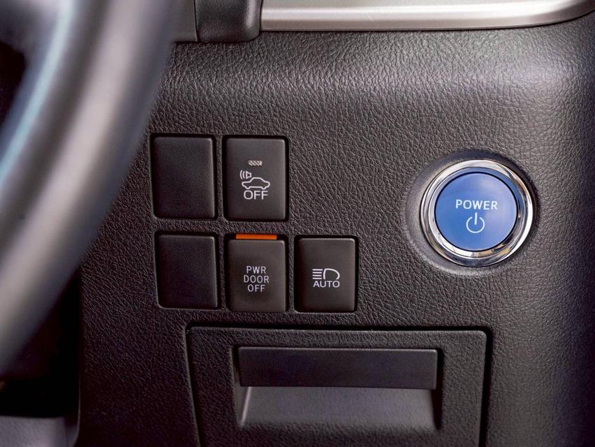 Toyota Vellfire 2.5 HYBRID X E-Four ปีจด 2020 10