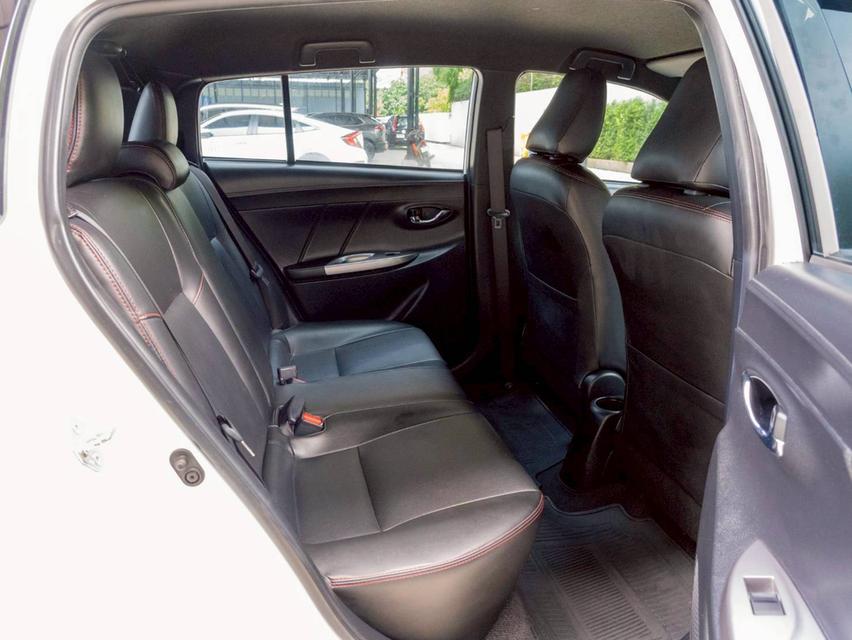 Toyota Yaris 1.2G ปี 2015 12