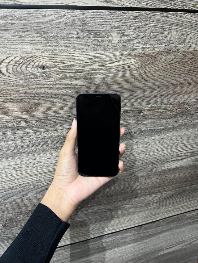 iPhone 12 64GB Black 2