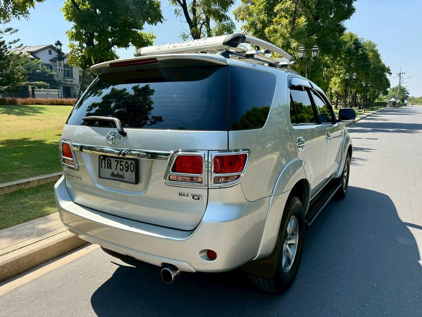 TOYOTA FORTUNER 3.0 G 4WD ปี 2006 สีเทา เกียร์ธรรมดา 11