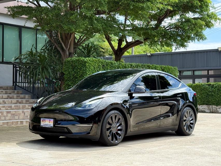 2024 TESLA MODEL Y PERFORMANCE รถมือเดียวออกป้ายแดง รถวิ่งน้อยเพียง 28,000 กม เข้าศูนย์ตลอด รถไม่มีอุบัติเหตุครับ รูปที่ 4