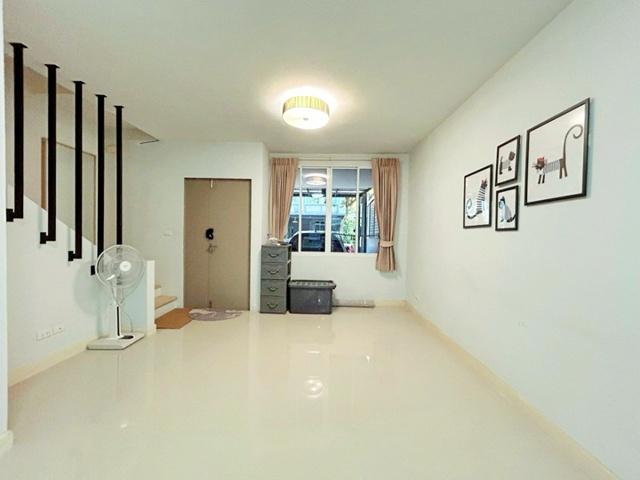 อารียา BTS ม.เกษตร 2.5 กม. ลาดปลาเค้า ให้เช่าทาว์นโฮมหรู 3ชั้น 18ตร.ว. 3นอน 4ห้องน้ำ เฟอร์นิเจอร์ครบ เครื่องใช้ไฟฟ้าพร้อ 7