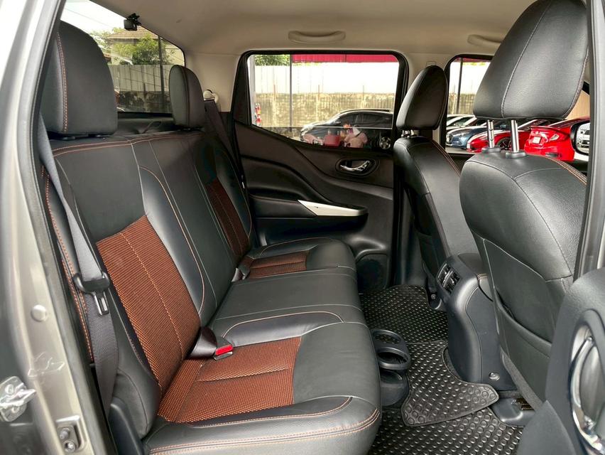  NISSAN NAVARA NP300 2.5 EL DOUBLE CAB CALIBRE BLACK EDITION 2020  12