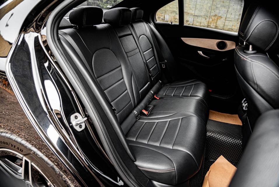 Mercedes-Benz C300e 2.0 AMG Sport W205 AT 2023ไมล์ 116,xxx km. !!! ราคาพิเศษ 799,000 บาท รูปที่ 15