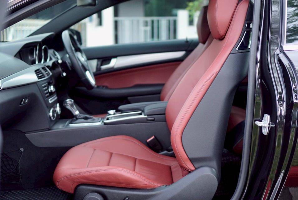 Benz C180 COUPE AMG Sport 2013 สีดำ รูปที่ 12