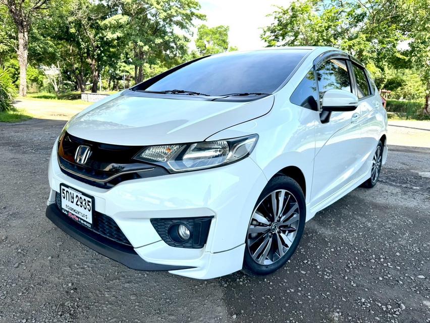 Honda jazz 1.5SV ปี 2017 รถบ้าน สภาพสวย ไม่เคยชน ไม่เคยติดแก๊ส 4