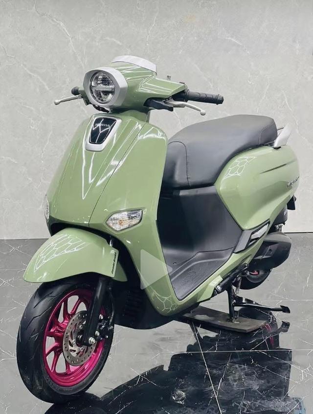 Honda Giorno+ 125 cc 2024 3