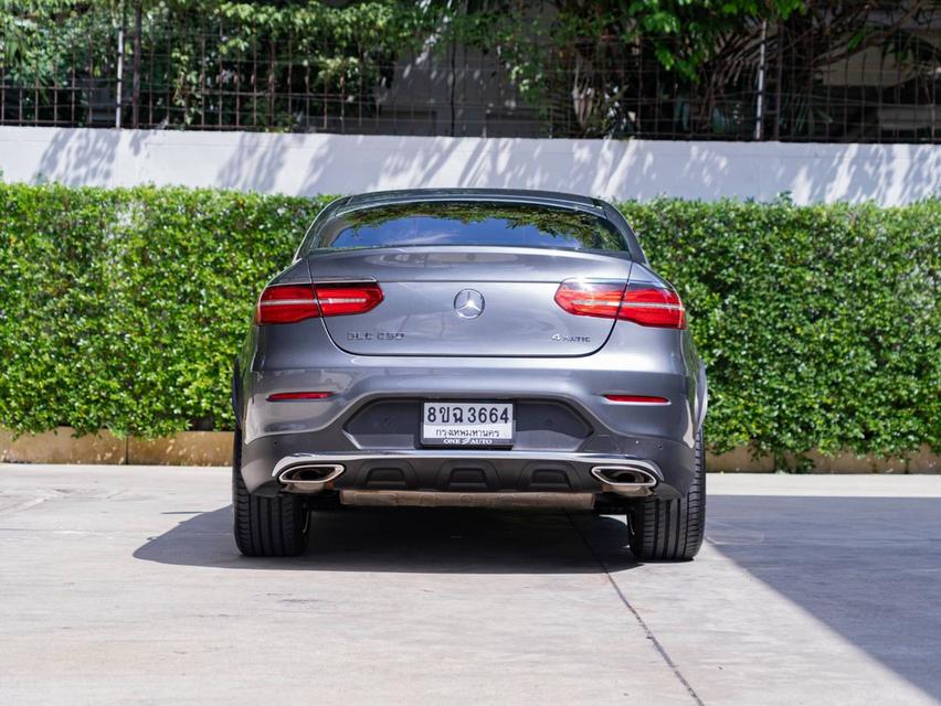 Mercedes-Benz GLC250 COUPE AMG PLUS 4MATIC (W253) ปี 2018 สีเทา รถบ้านเจ้าของเดียวยางใหม่ รูปที่ 5