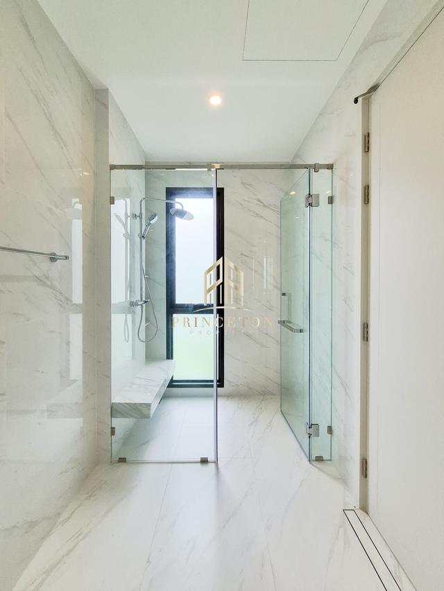 3-Storey Luxury House CINQ ROYAL The Eighteen Bangna KM.7 9