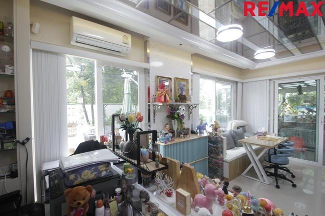 บ้านเดี่ยวคาซ่าวิลล์สุขุมวิท103 Casa Ville Sukhumvit 103 ตกแต่งต่อเติมพร้อมอยู่ 71.7ตารางวา บ้านตัวอย่าง บ้านรุ่นใหญ่ หน้าบ้านไม่มีบ้านตรงข้าม บ้านมุม 7