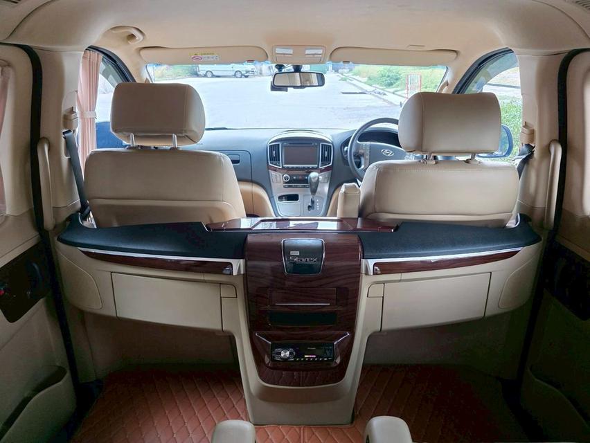 Hyundai H1 2.5 Grand Strarex vip ปี 2020 สีขาว รูปที่ 12
