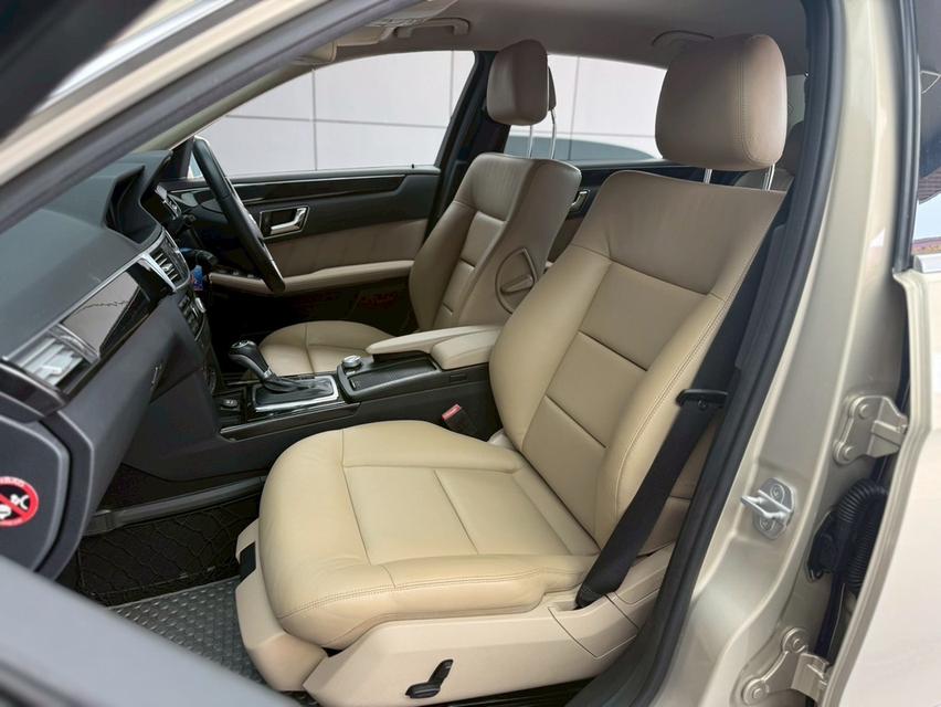 2011 BENZ E-CLASS, E200 CGI Avantgardeโฉม W212 ปี10-16 สีน้ำตาล รูปที่ 7