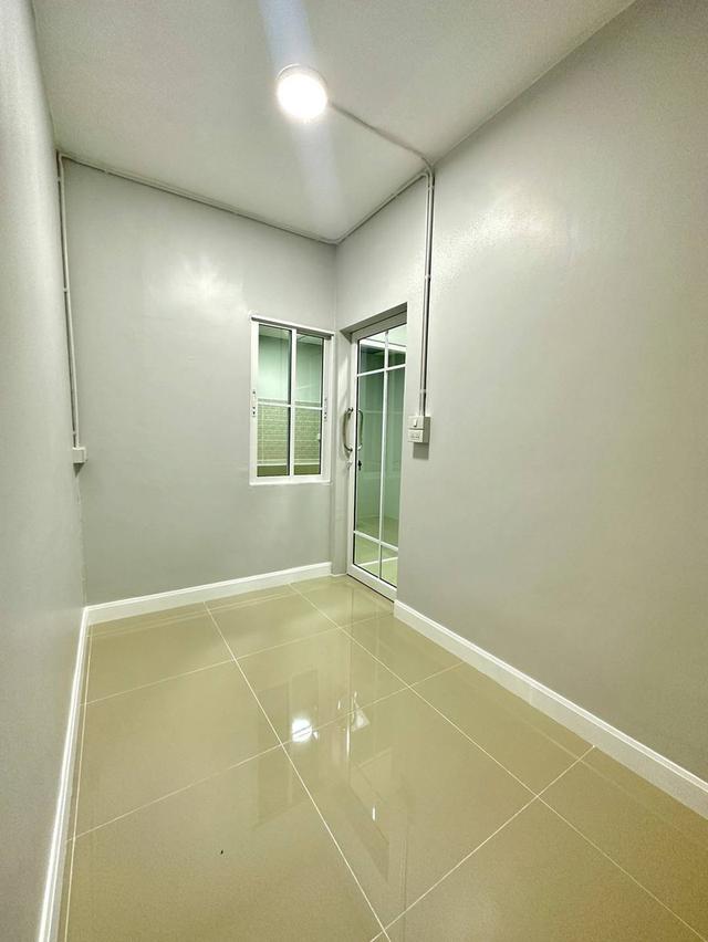 หมู่บ้านพฤกษา18/1 8