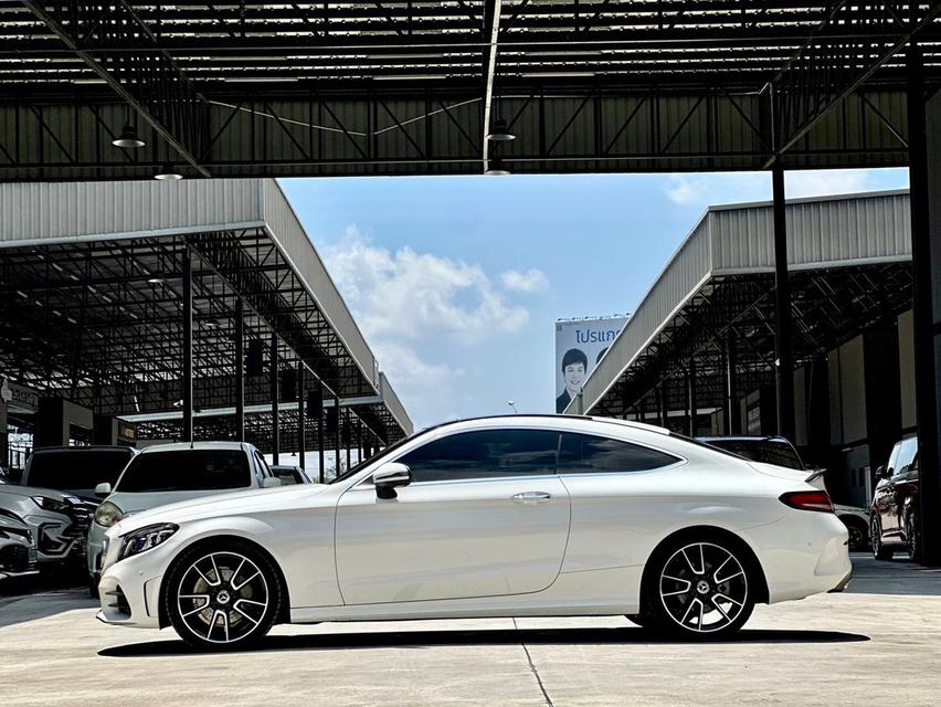 Mercedes Benz C200 Coupe Facelift AMG Dynamic ปี 2019 รถบ้านแท้  15