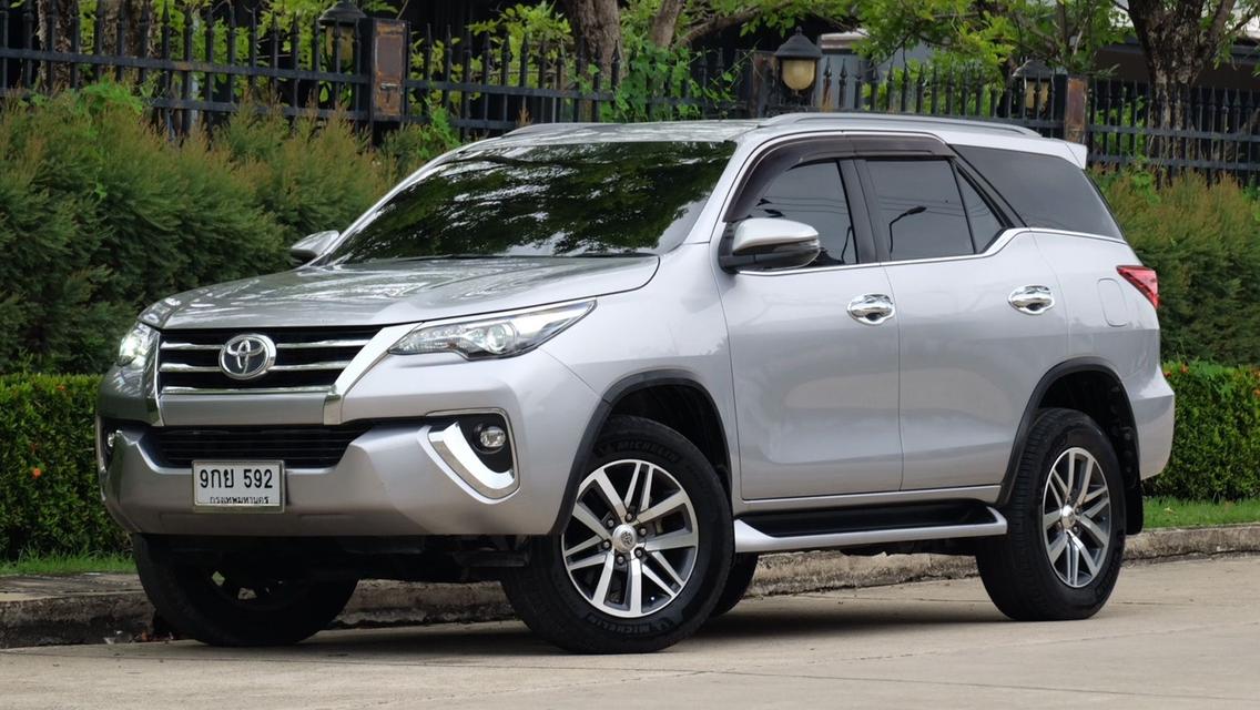 รหัสรถ KN592 TOYOTA FORTUNER 2.4 V ปี 2020