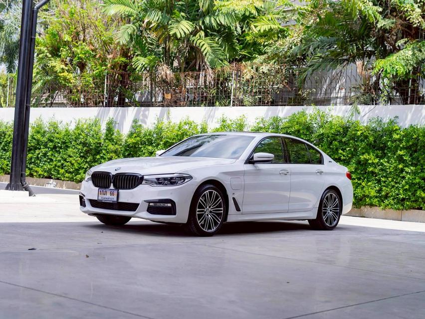 BMW 530e M Sport ปีจด 2019 ประกันเครื่องเกียร์3ปี /30,000 km.