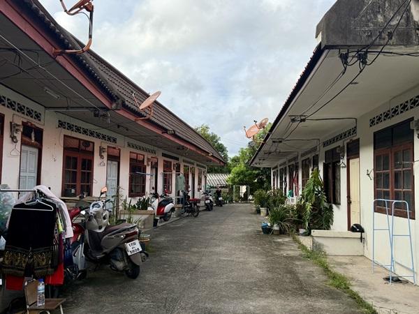 ให้เช่าอาคารสำนักงานพร้อมที่ดิน เชิงทะเล ภูเก็ต 38.4 ตร.ว. ทำเลติดถนนใหญ่ โทร 095-268-6161 7