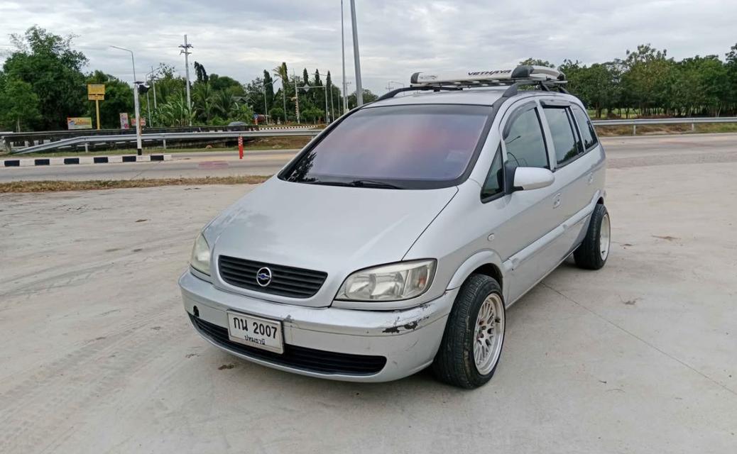 Chevrolet Zafira ปี 2000