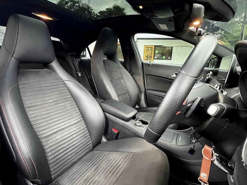 Mercedes Benz CLA220 CDI AMG 9