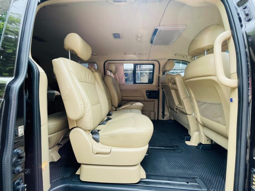 รหัสรถ AP8440 Hyundai H1 2.5  Elite ปี18 สีน้ำตาล ดีเซล 8