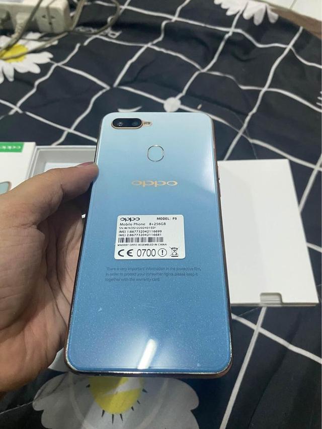 Oppo F9 ใหม่ๆ อุปกรณ์ครบกล่อง 3