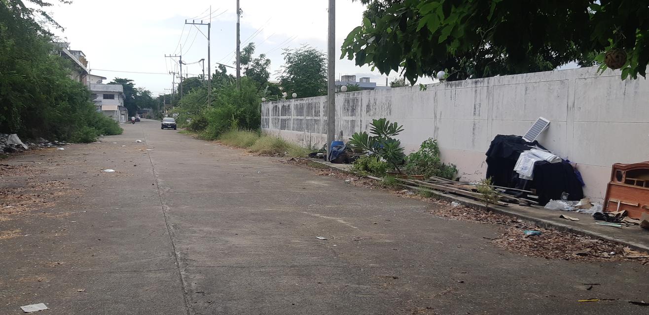 ขายที่ดินโครงการโกลเด้น แฟคทอรี่  ที่ดินจำนวน  2 – 2 - 91 ไร่ 7