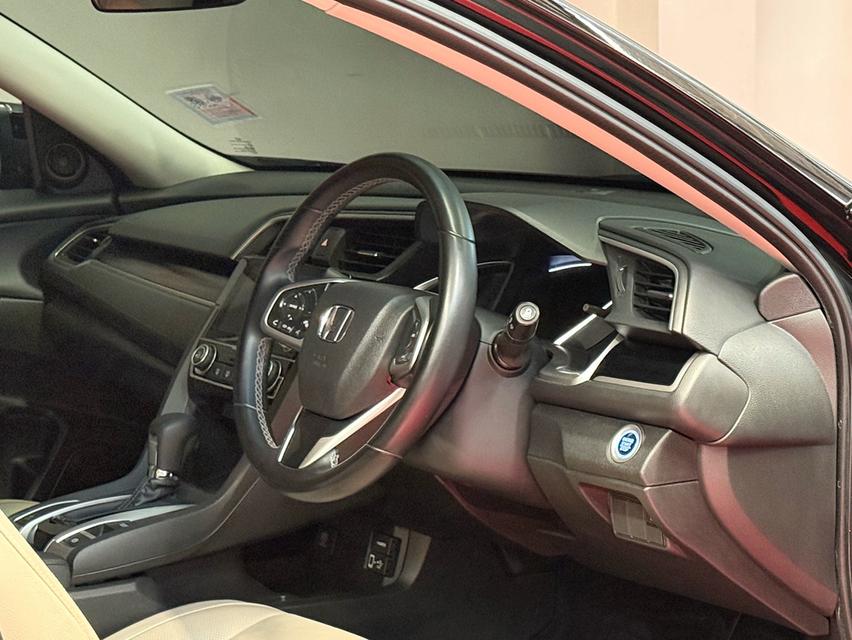 2021 HONDA CIVIC FC 1.8 EL MINORCHAN รถมือเดียวออกป้ายแดง รถวิ่งน้อย เข้าศูนย์ทุกระยะ รถไม่เคยมีอุบัติเหตุครับ รูปที่ 10