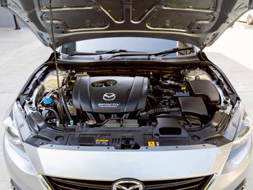 Mazda 3 2.0S ปี 2015 ♨️ #ประกันเครื่องเกียร์หลังการขาย3ปี / 30,000km. ♨️ 10