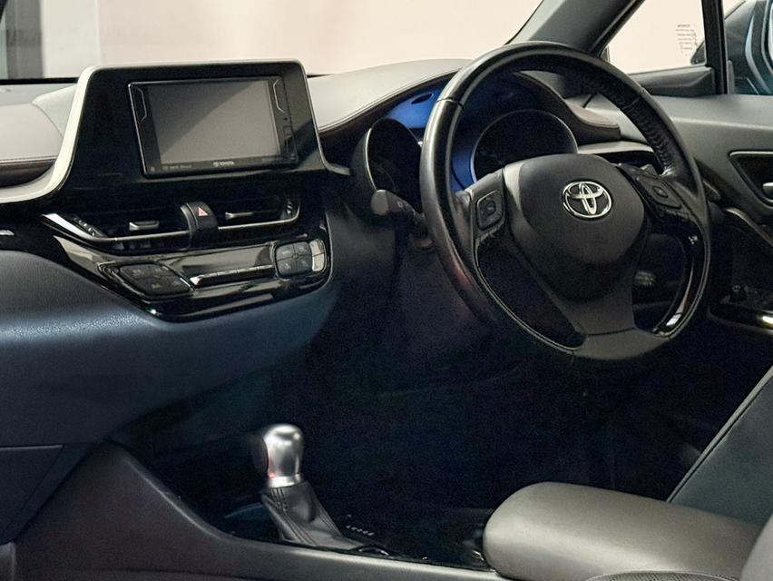 2019 TOYOTA CHR HV HI รถมือเดียวออกป้ายแดง รถวิ่งน้อย เข้าศูนย์ตามระยะ รถไม่เคยมีอุบัติเหตุครับ 12