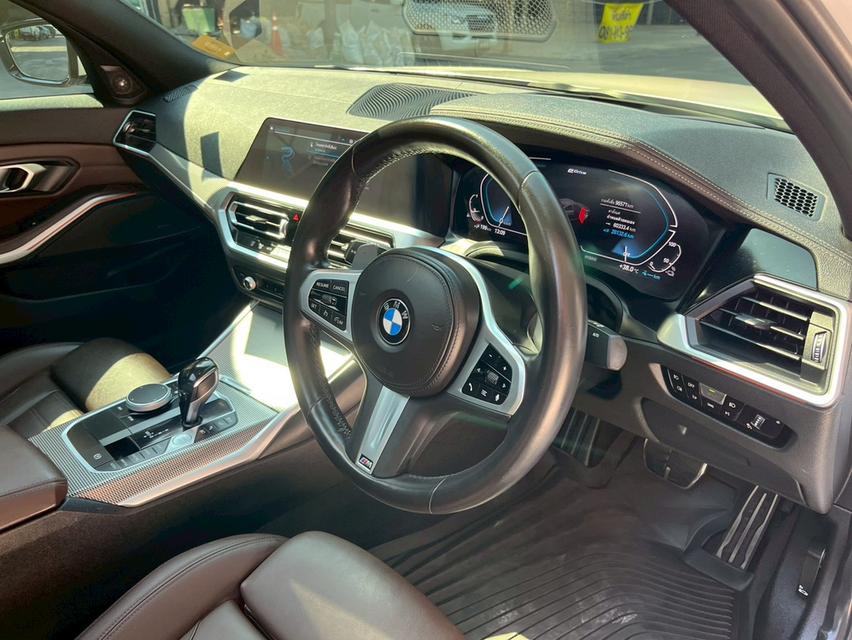 BMW 330e 2.0 M Sport รถปี 2020 จดทะเบียน ปี 2022 11