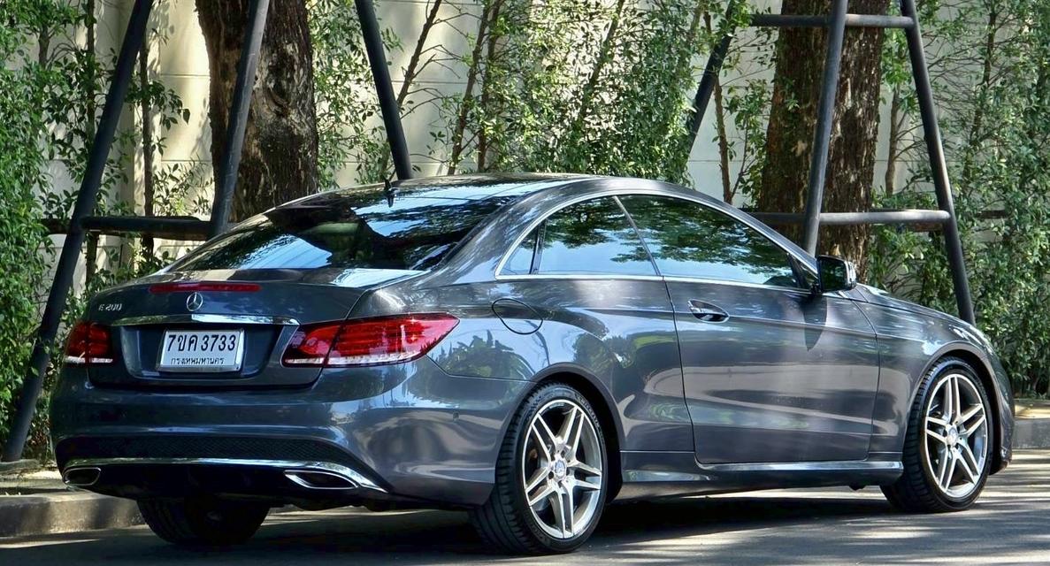 Mrecedes-Benz E200 AMG Coupe 2