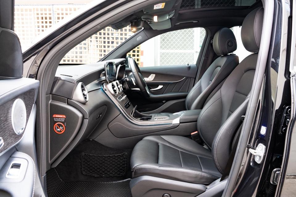 Benz GLC300e AMG Dynamic Facelift จดทะเบียน 2021✔️มือเดียว 90,000KM ตัวท็อปสุด AMG หลังคาแก้ว รุ่น Facelift รูปที่ 8
