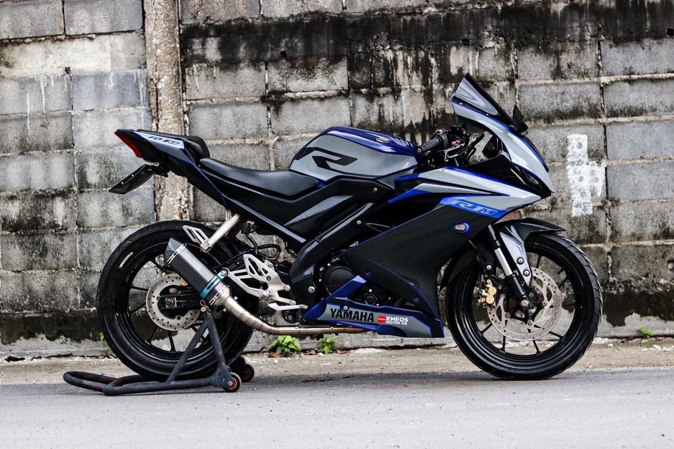 R15 Yamaha